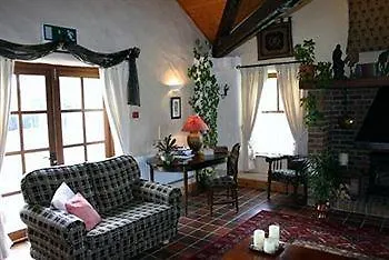 The Courtyard Pensjonat 4*