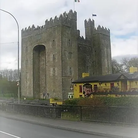 The Courtyard 4* Bunratty
